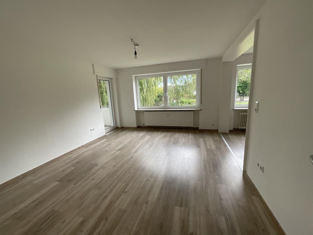 Wohnung zur Miete 447 € 3 Zimmer 73,2 m²<br/>Wohnfläche EG<br/>Geschoss Weidenstraße 72 Aldenburg Wilhelmshaven 26389