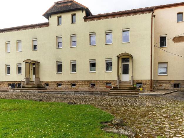 Mehrfamilienhaus zum Kauf provisionsfrei 309.000 € 10 Zimmer 282 m² 7.848 m² Grundstück Aupitz Hohenmölsen 06679