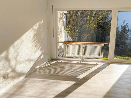 Wohnung zur Miete 450 € 1 Zimmer 35 m² frei ab sofort Südstadt Pforzheim 75173