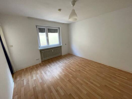 Wohnung zur Miete 330 € 1 Zimmer 25 m² 1. Geschoss frei ab 01.10.2026 Altstadt Würzburg 97070