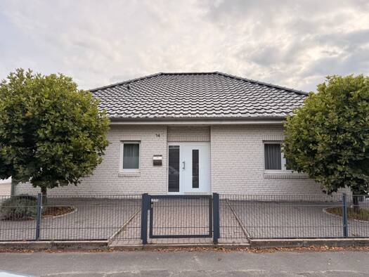 Einfamilienhaus zum Kauf provisionsfrei 476.000 € 3 Zimmer 123,5 m² 759 m² Grundstück Hämelerwald Lehrte 31275