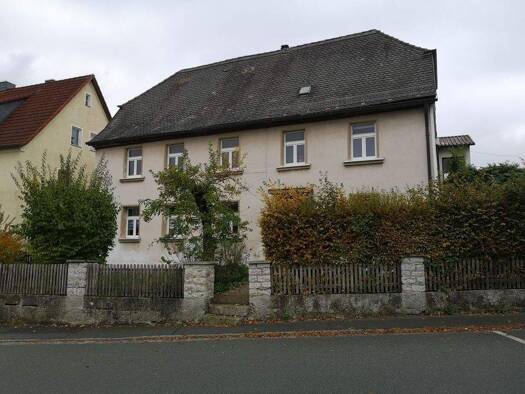 Haus zum Kauf als Kapitalanlage geeignet 460.000 € 10 Zimmer 240 m² 1.294 m² Grundstück Schlossstraße 37 Pegnitz 91257