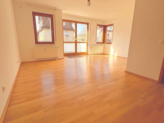 WG-Zimmer zur Miete 1.300 € 3 Zimmer 75 m² Geschoss 1/3 frei ab sofort Vaihingen Stuttgart 70563