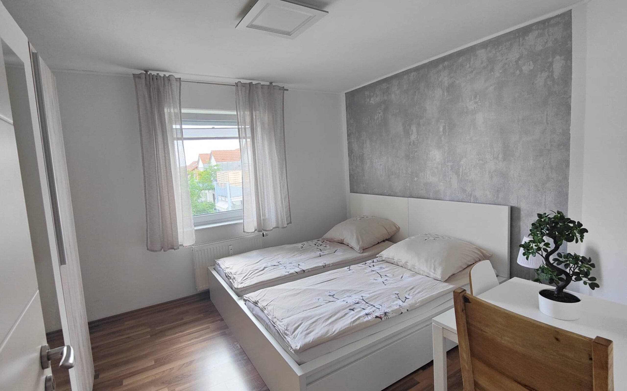 Wohnung zur Miete Wohnen auf Zeit 1.950 € 3 Zimmer 77 m²<br/>Wohnfläche 05.12.2024<br/>Verfügbarkeit Montessoristraße 0 Renningen Renningen 71272