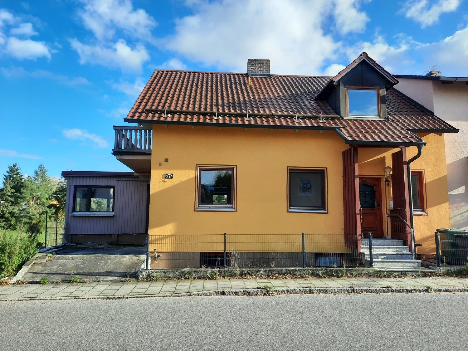 Einfamilienhaus zum Kauf 320.000 € 4 Zimmer 120 m²<br/>Wohnfläche 180 m²<br/>Grundstück Thalmassing Thalmassing 93107