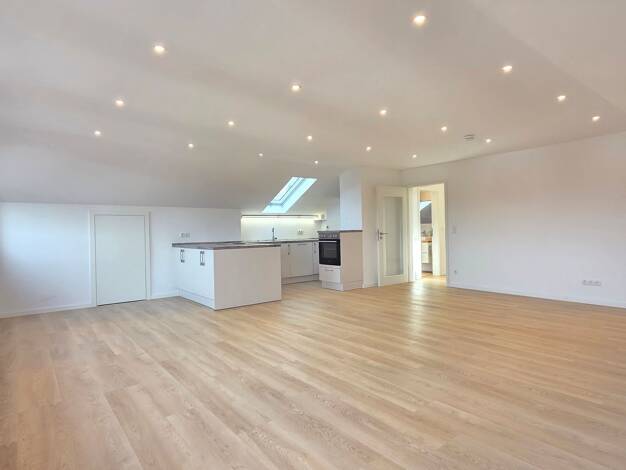 Wohnung zum Kauf 185.000 € 2 Zimmer 64 m² 3. Geschoss Ketschendorf Coburg 96450