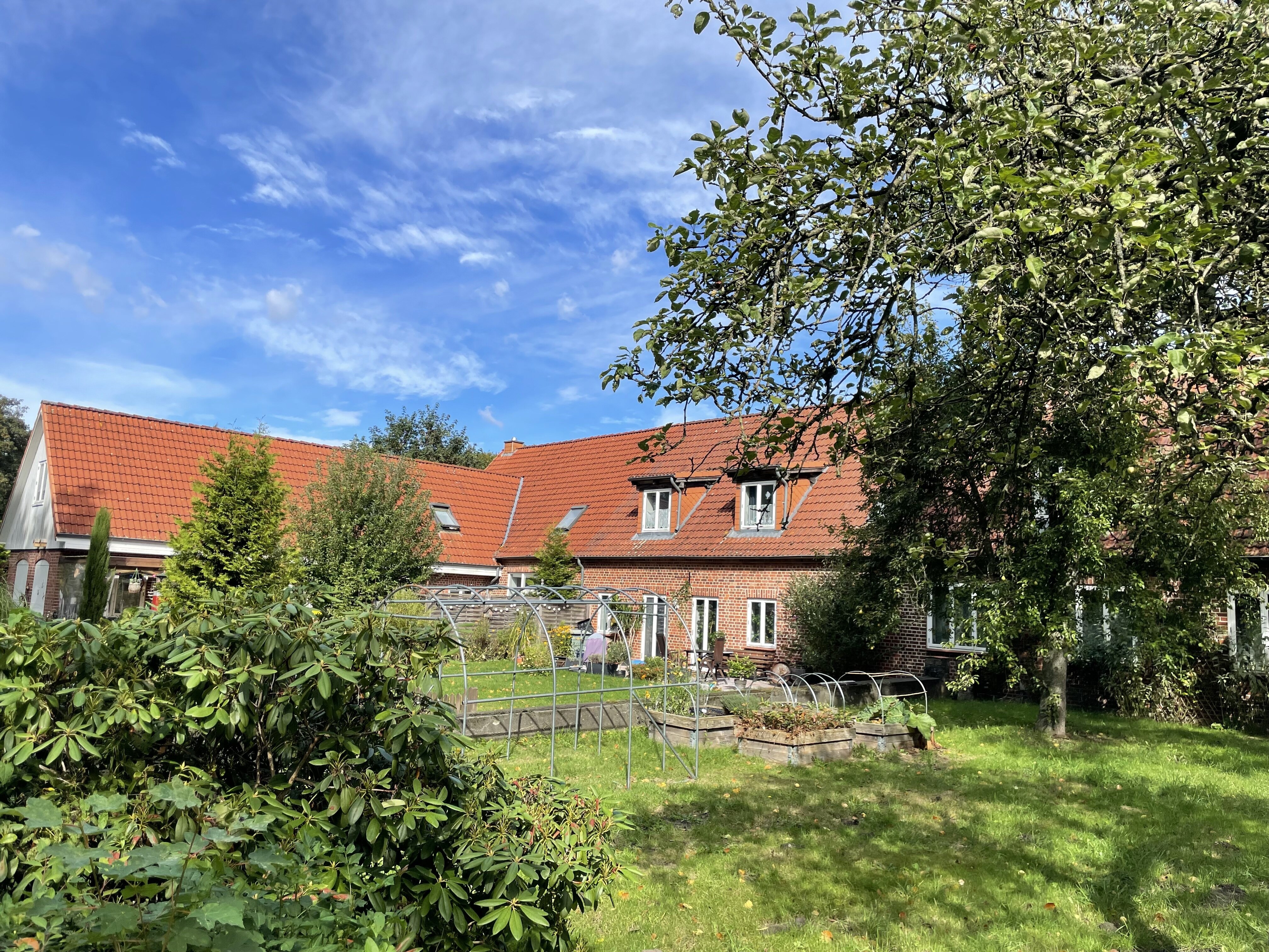 Mehrfamilienhaus zum Kauf 499.000 € 15 Zimmer 411 m²<br/>Wohnfläche 2.319 m²<br/>Grundstück Bokelholm 24802