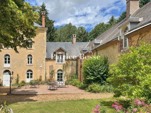 Reihenmittelhaus zum Kauf 1.380.000 € 20 Zimmer 800 m² 80.619 m² Grundstück Montmirail 72320