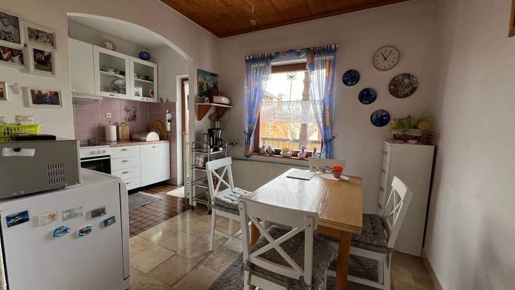 Haus zum Kauf 135.000 € 6 Zimmer 107 m² Pitomaca