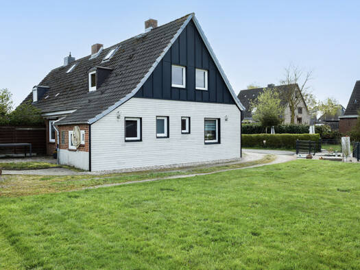 Doppelhaushälfte zum Kauf 169.000 € 3,5 Zimmer 101,3 m² 824 m² Grundstück Barlt 25719