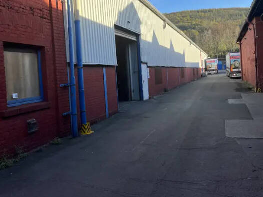 Produktionshalle zum Kauf als Kapitalanlage geeignet 1.990.000 € 6.000 m² . Altenhagen Hagen 58089