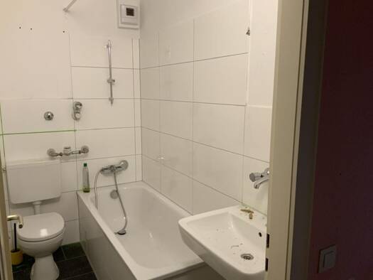 Wohnung zur Miete nur mit Wohnberechtigungsschein 310 € 2 Zimmer 58 m² 1. Geschoss frei ab 16.12.2026 Anne-Frank-Straße 21 Monheim Monheim am Rhein 40789