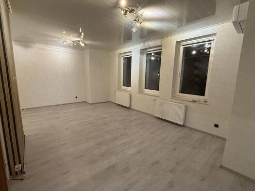 Wohnung zur Miete 648 € 2 Zimmer 74 m² Geschoss 3/4 frei ab sofort Bochold Essen 45356