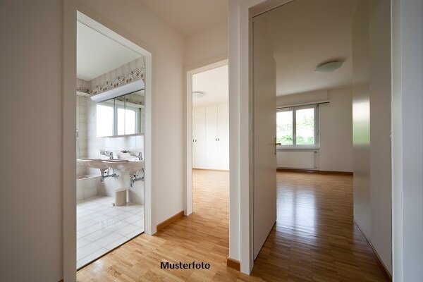 Wohnung zum Kauf 57.600 € 3 Zimmer 67 m²<br/>Wohnfläche Barkvieren Gnewitz 18195