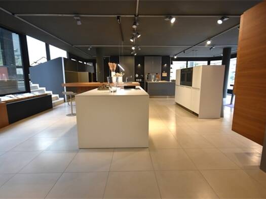 Laden zum Kauf 2.141 € 460 m² Verkaufsfläche Bielefeld 33604