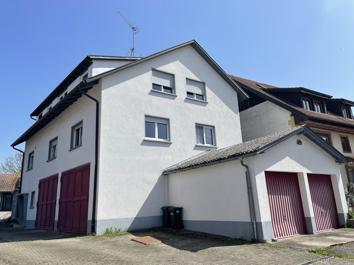 Mehrfamilienhaus zum Kauf provisionsfrei 465.000 € 7 Zimmer 208,5 m²<br/>Wohnfläche 379 m²<br/>Grundstück Dangstetten Küssaberg / Dangstetten 79790