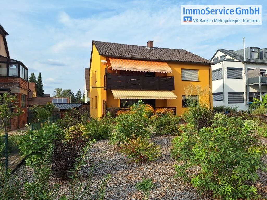 Mehrfamilienhaus zum Kauf 695.000 € 6 Zimmer 180 m²<br/>Wohnfläche 538 m²<br/>Grundstück Röthenbach Ost Nürnberg 90449