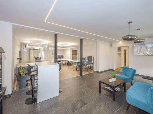 Bürofläche zum Kauf 3.607 € 7 Zimmer 216,2 m² Bürofläche Kitzbühel 6370