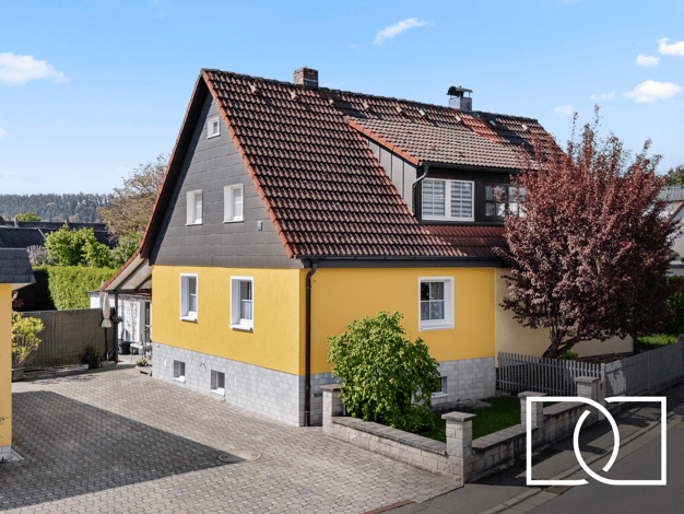 Doppelhaushälfte zum Kauf 369.000 € 3 Zimmer 106,6 m² 715,3 m² Grundstück Saas Bayreuth 95447