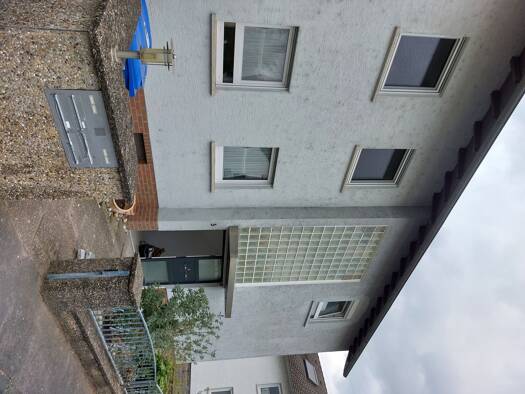 Wohnung zur Miete 1.380 € 4 Zimmer 105 m² Geschoss 2/3 frei ab 01.12.2025 Großwelzheim Karlstein am Main 63791