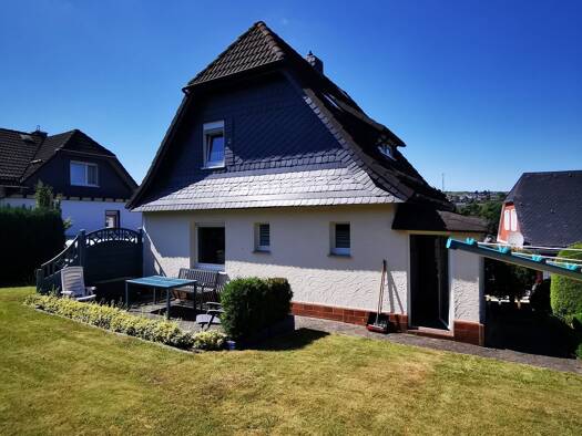 Einfamilienhaus zum Kauf 155.000 € 3 Zimmer 74 m² 347 m² Grundstück Erndtebrück 57339