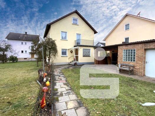 Mehrfamilienhaus zum Kauf 275.000 € 4 Zimmer 109 m² 646 m² Grundstück Krondorf Schwandorf 92421