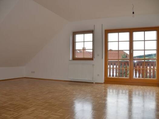 Wohnung zur Miete 800 € 4 Zimmer 95 m² Geschoss 2/3 frei ab 01.01.2026 Roter Weg Neukirchen 34626