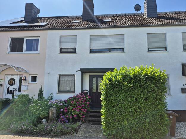 Reihenmittelhaus zum Kauf 399.000 € 5 Zimmer 120 m² 195 m² Grundstück Niederdorfelden 61138