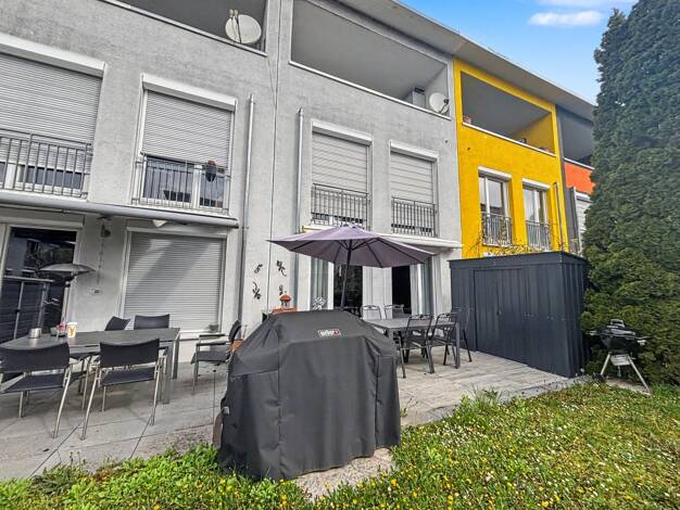 Reihenmittelhaus zum Kauf 598.000 € 5 Zimmer 107,5 m² 169 m² Grundstück Oberesslingen Esslingen am Neckar 73730