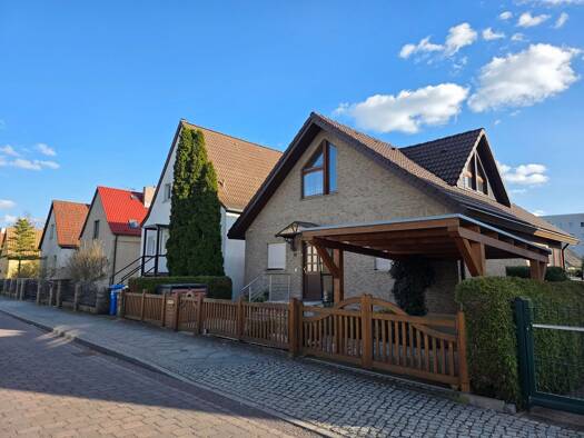 Einfamilienhaus zur Miete 2.300 € 4 Zimmer 130 m² 520 m² Grundstück frei ab sofort Alt-Hohenschönhausen Berlin 13055