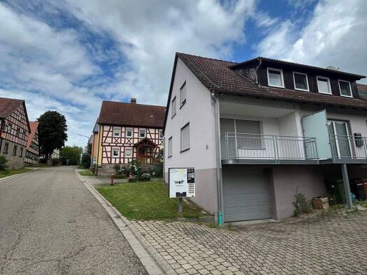 Wohnung zur Miete 800 € 4 Zimmer 112 m² Neustett Adelshofen 91587