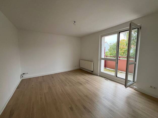 Wohnung zur Miete 414 € 3 Zimmer 60,9 m² 3. Geschoss frei ab sofort Birkenweg 8 Eisenhüttenstadt Eisenhüttenstadt 15890