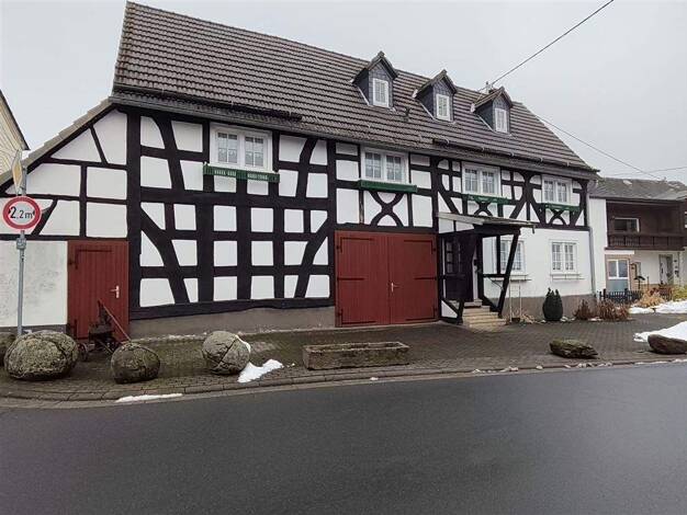 Einfamilienhaus zum Kauf 269.000 € 7 Zimmer 170 m² 399 m² Grundstück Sainscheid Westerburg 56457