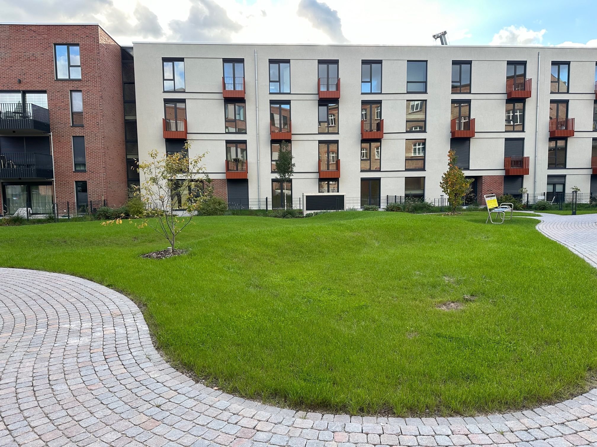 Wohnung zur Miete 1.860 € 3 Zimmer 93 m²<br/>Wohnfläche 1.<br/>Geschoss ab sofort<br/>Verfügbarkeit Rödelheim Frankfurt am Main 60489