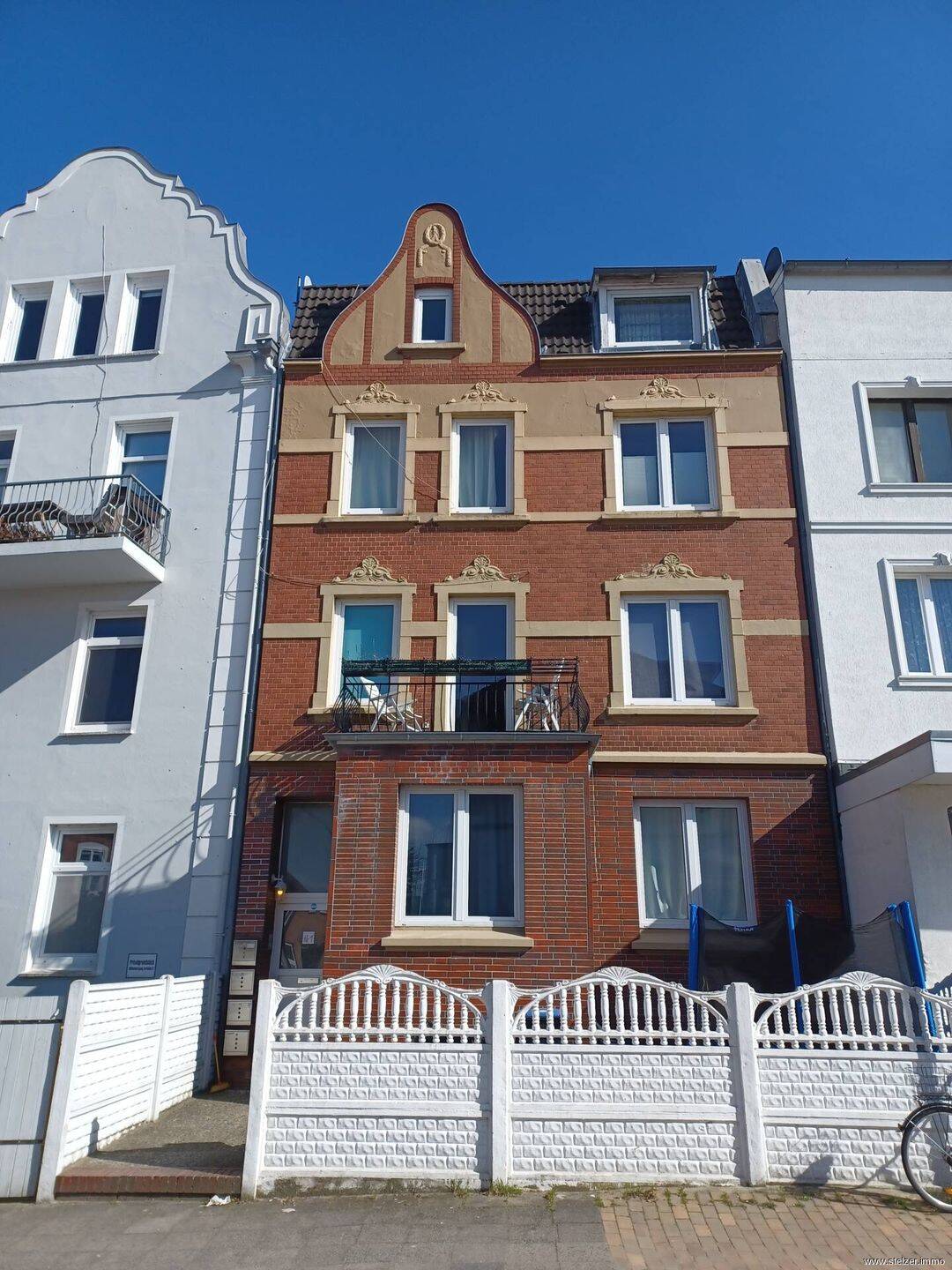 Immobilie in Lübeck - !!! MFH !!! Mehrfamilienhaus mit 4 Parteien in St. Jürgen! - Bild 1