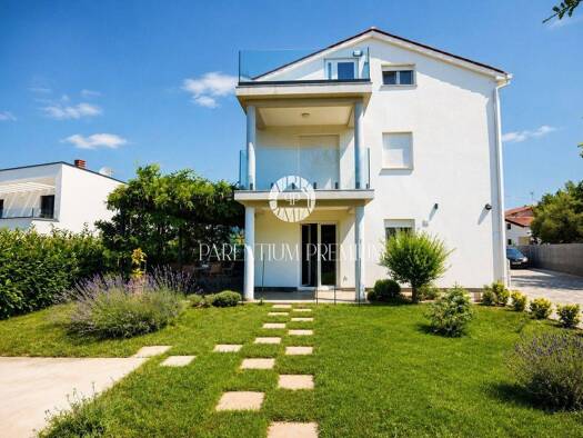 Reihenhaus zum Kauf 450.000 € 4 Zimmer 136 m² Poreč 52440