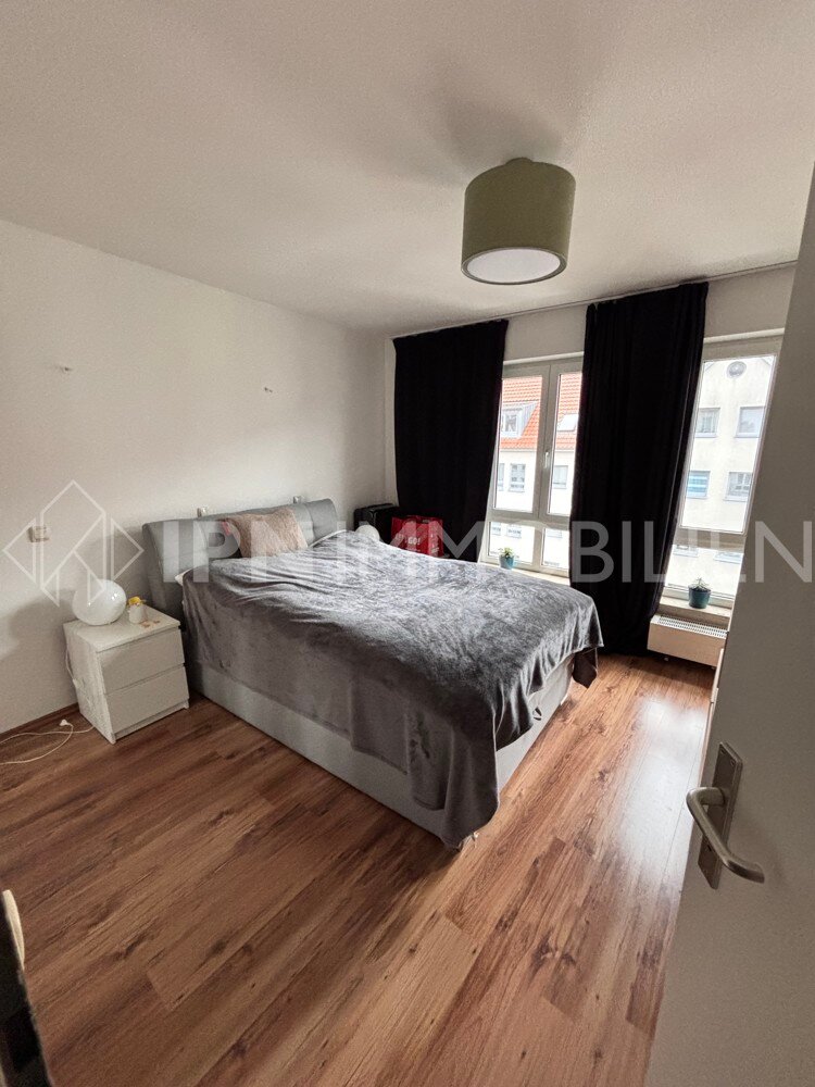 Wohnung zur Miete 905 € 2 Zimmer 67 m²<br/>Wohnfläche EG<br/>Geschoss 01.03.2025<br/>Verfügbarkeit Stadtmitte Rostock 18055