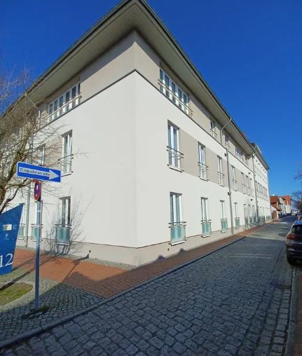 Wohnung zur Miete 685 € 2 Zimmer 52 m²<br/>Wohnfläche 01.01.2025<br/>Verfügbarkeit Alte Klosterstraße 16 Ribnitz Ribnitz-Damgarten 18311