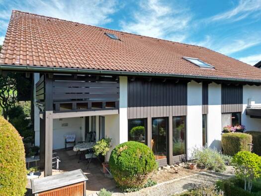 Einfamilienhaus zum Kauf 379.000 € 6 Zimmer 189 m² 691 m² Grundstück Nendingen Tuttlingen 78532