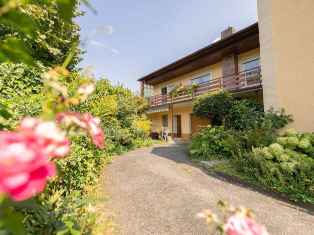 Einfamilienhaus zum Kauf 155.000 € 9 Zimmer 226 m² 359 m² Grundstück Hof a.d. Steinach Mitwitz 96268