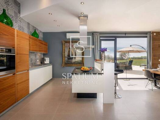 Einfamilienhaus zum Kauf 1.200.000 € 7 Zimmer 437 m² Višnjan Višnjan 52463