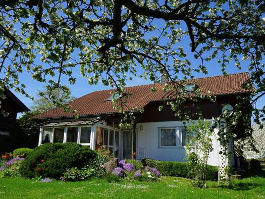 Einfamilienhaus zum Kauf provisionsfrei 549.000 € 4 Zimmer 135 m² 750 m² Grundstück Kleinornach Obing 83119