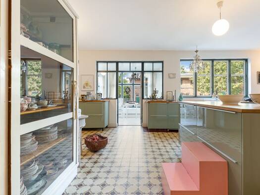 Einfamilienhaus zum Kauf 980.000 € 16 Zimmer 439 m² 7.292 m² Grundstück Lohbarbek 25551