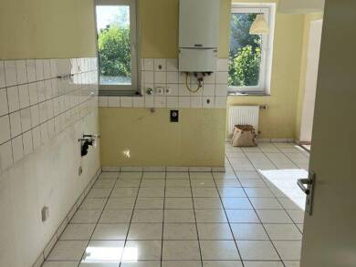 Wohnung zur Miete 1.000 € 4 Zimmer 115 m² Geschoss 2/3 frei ab sofort Heilbronner Straße 6 Dortmund 44143