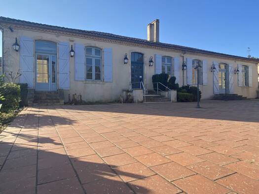 Haus zum Kauf 735.000 € 718 m² 1.932 m² Grundstück Nord Condom 32100