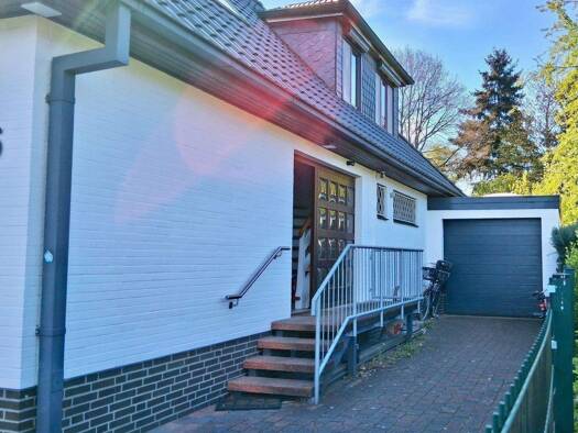 Einfamilienhaus zum Kauf 999.999 € 8 Zimmer 210 m² 995 m² Grundstück Niendorf Eimsbüttel 22453