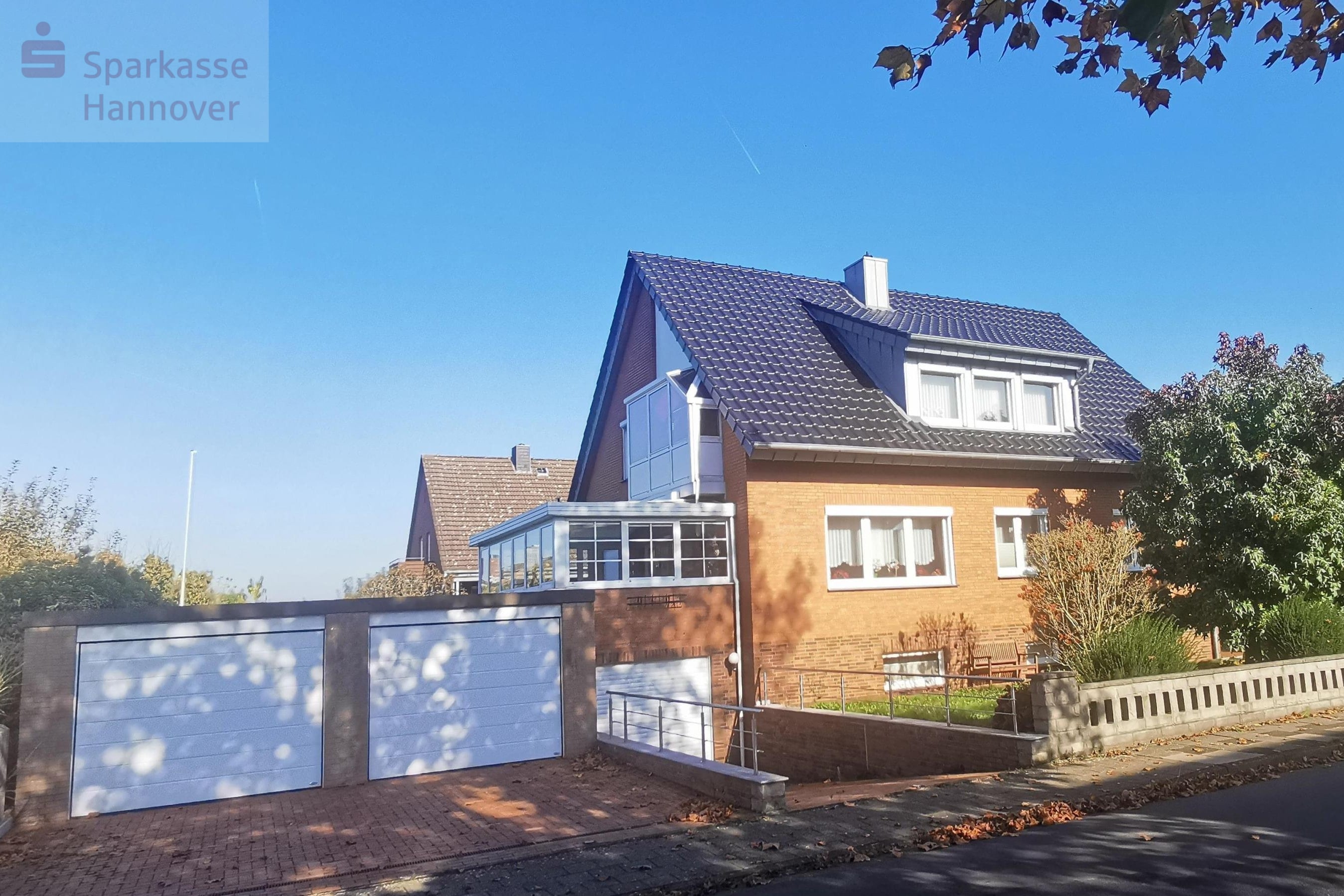 Mehrfamilienhaus zum Kauf 445.000 € 7 Zimmer 175,1 m²<br/>Wohnfläche 634 m²<br/>Grundstück Neustadt - Nordwest Neustadt 31535