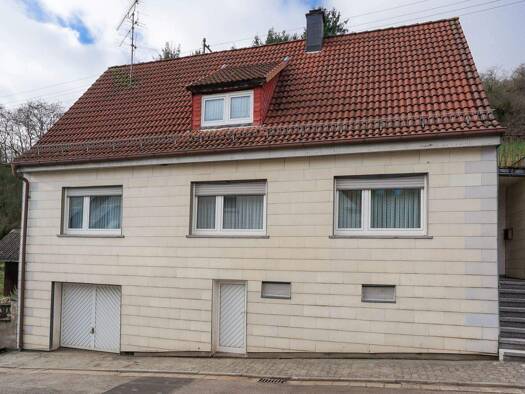 Einfamilienhaus zum Kauf 199.000 € 7 Zimmer 150 m² 2.651 m² Grundstück frei ab sofort Niedermohr Niedermohr 66879
