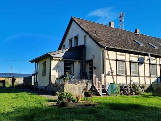 Doppelhaushälfte zum Kauf 145.000 € 4 Zimmer 165 m² 2.158 m² Grundstück Schäferweg 12 Vielbaum Aland 39615