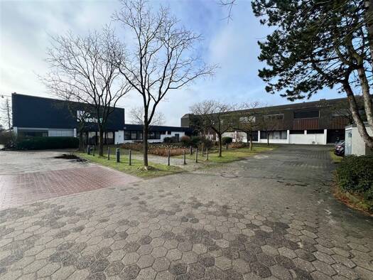 Bürogebäude zur Miete 6,80 € 630 m² Bürofläche Seevetal 21220